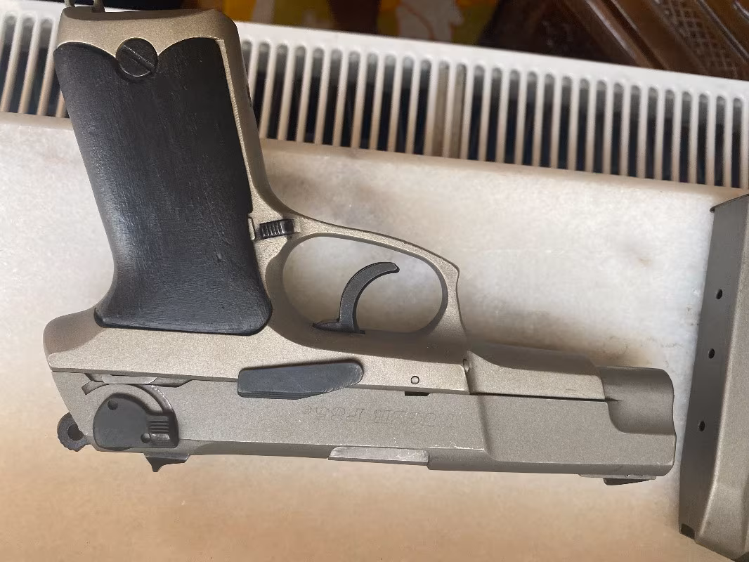 Satlık RUGER P85