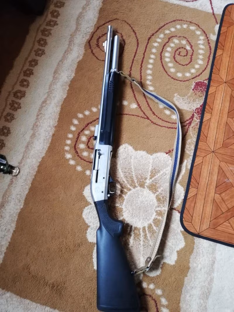 Lazer markalı pompalı tüfek