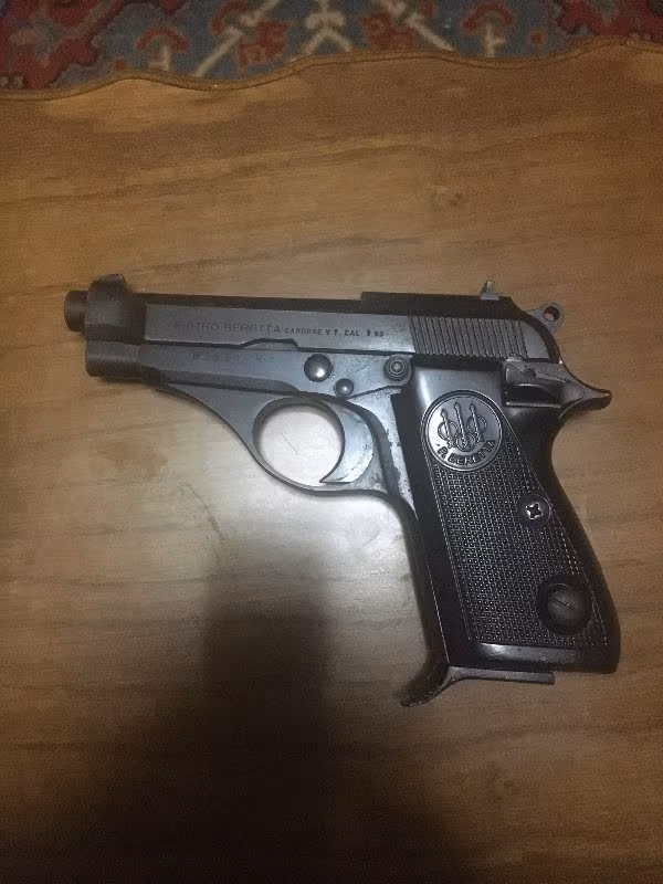 Acil ihtiyaçtan satılık beretta