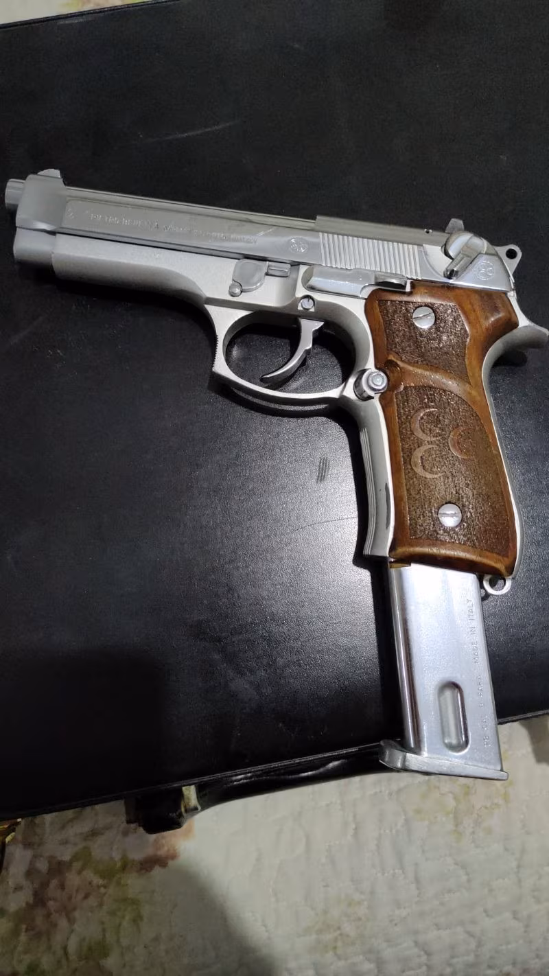 Jandarma Personelinden Beylik tabancası