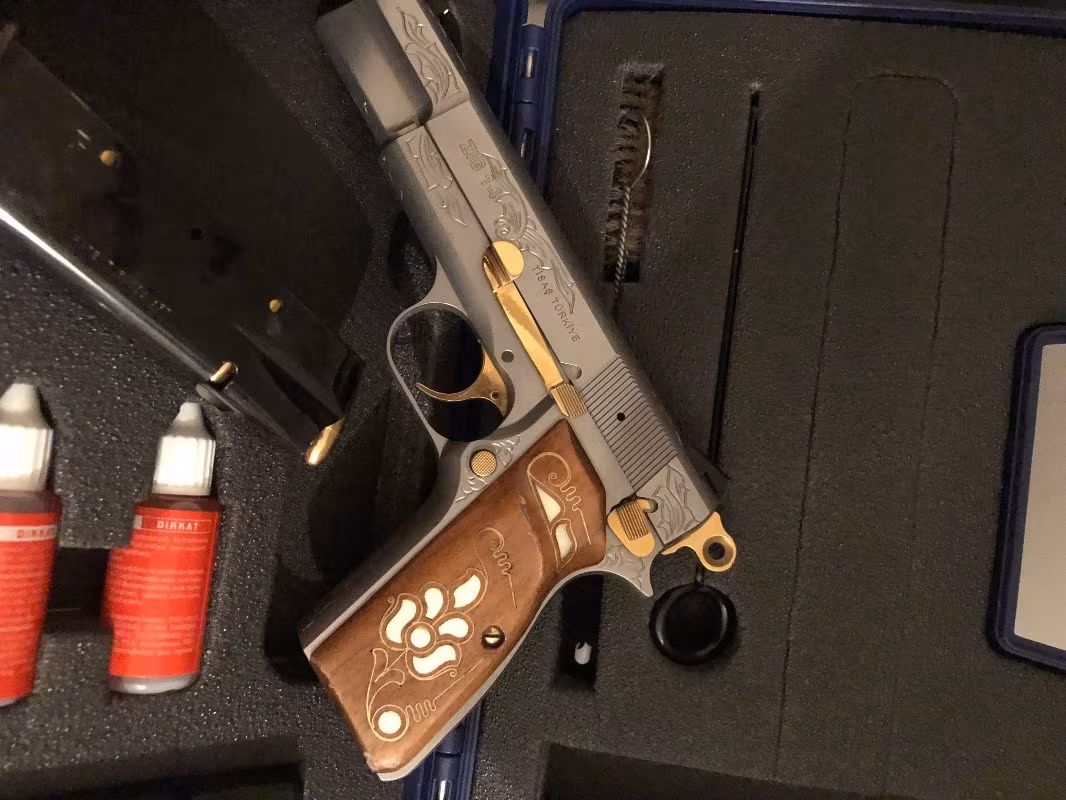 Satılık inox gravürlü altın parçalar