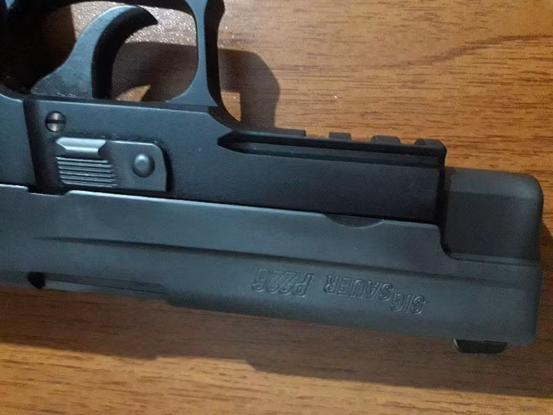 TEMİZ SİG SAUER P226