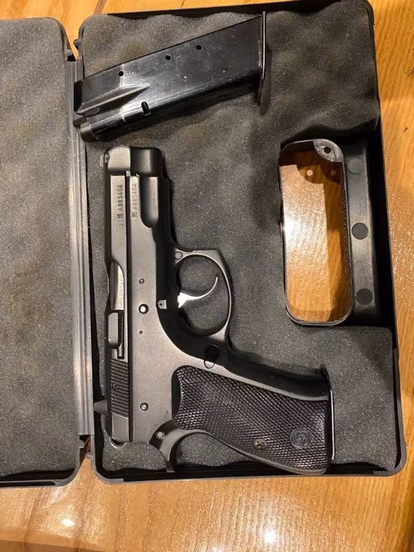 Compact Cz