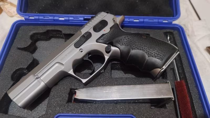 Sarsılmaz kılınç 2000 sıfır