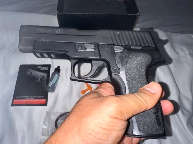 SIFIR SİGSUAR P 226 NİTRON AMERİKAN KUTUSUNDA  YÜKSEK MAHKEME BAŞKANINDAN ALINMA ETİKETİ ÜZERİNDE