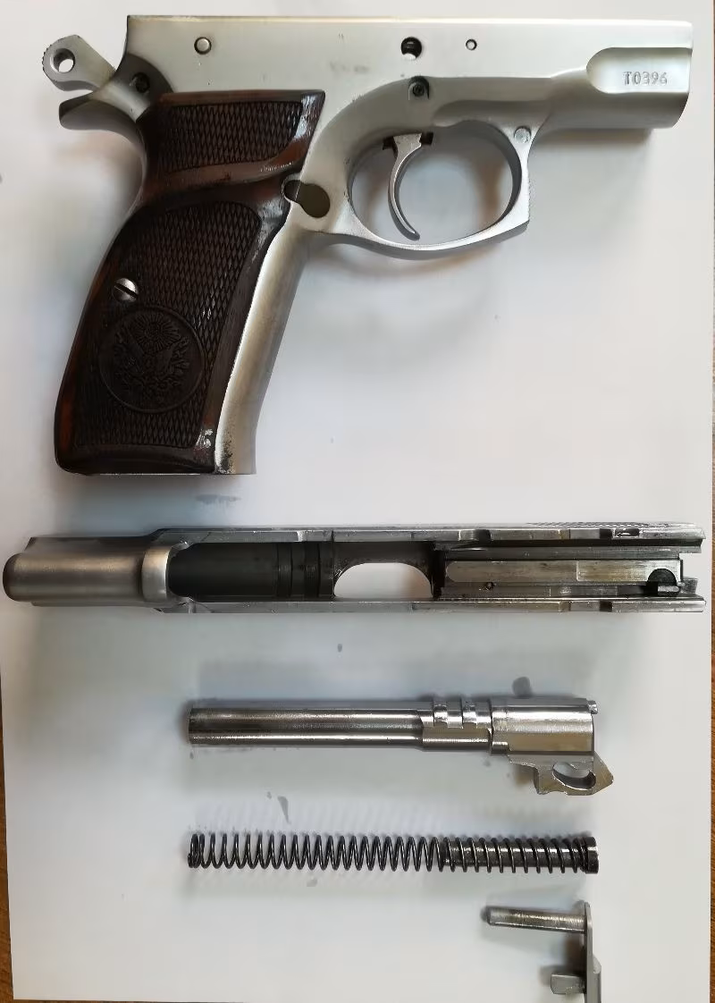 Çek incisi CZ-75