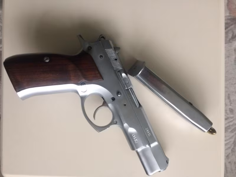 EMEKLİ POLİSTEN CZ 75 B SERİSİ