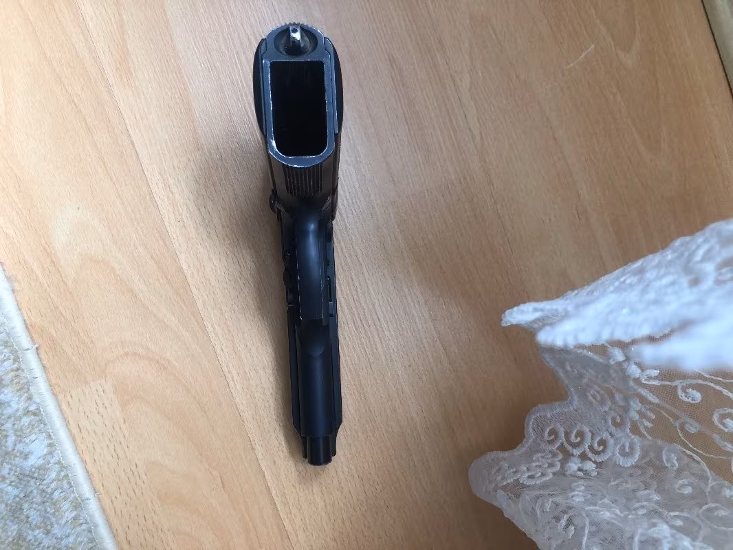 Beretta 15+1