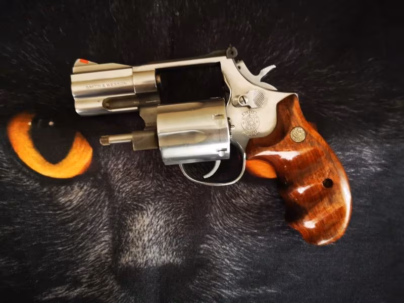 SMİTH WESSON 357 MAGNUM KAMU GÖREVLİSİNDEN SATILIK