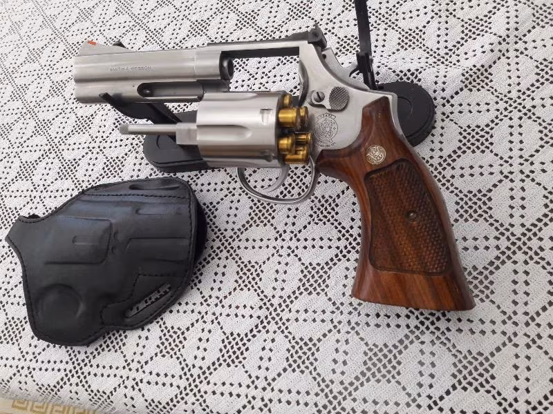 simith&wesson mod:686 - 4''