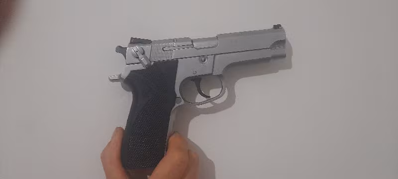 15.1 Smith wesson çok temiz