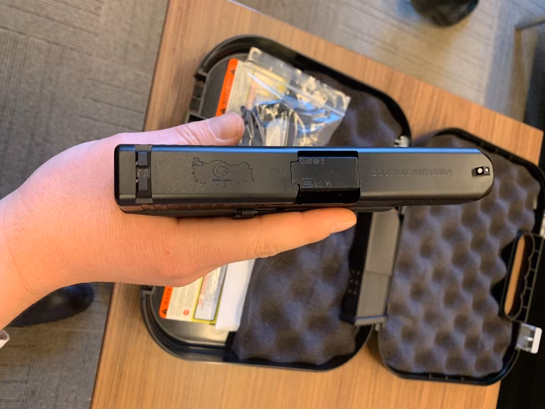 Glock 19 Gen 5, (2023 yılına özel ,100. Yıl serisi)