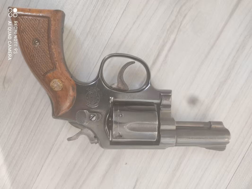 Smith wesson 38 toplu ve öfkeli