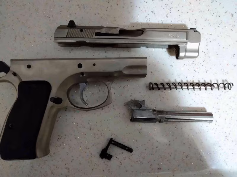 CZ 75 COMPACT