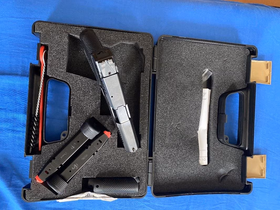 CZ P10C sahibinden çok temiz