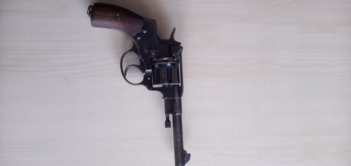 Ruhsatlı L.Nagat 1898