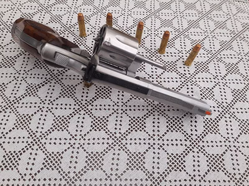 simith&wesson mod:686 - 4''