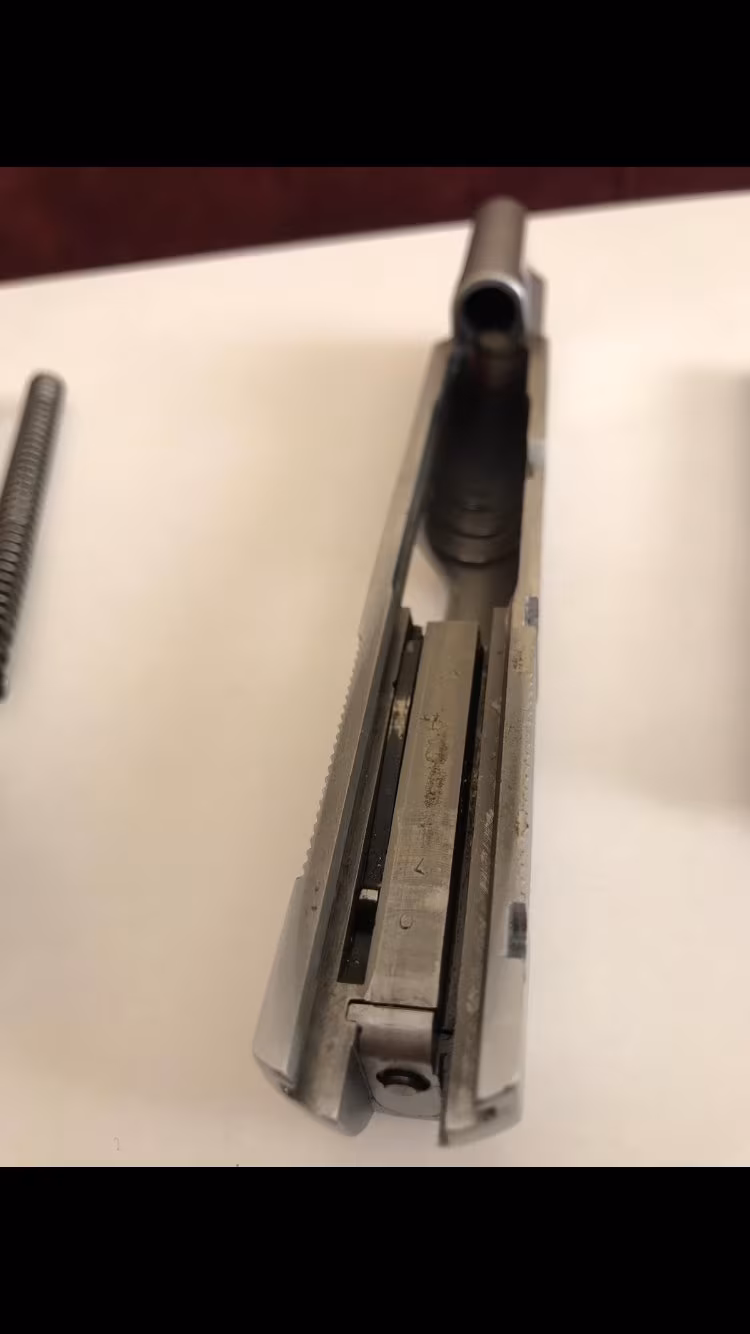 Kamu görevlisinden satılık temiz browning HP