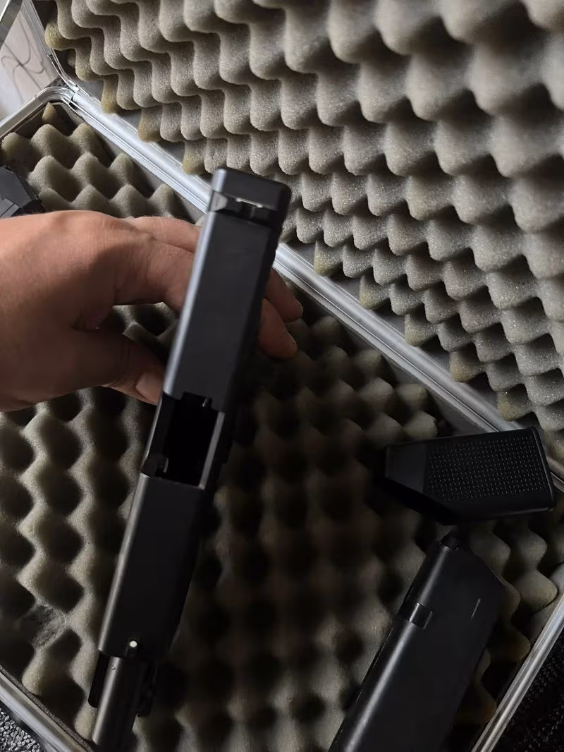 RUHSATLI,SIFIR KUTUSUNDA HİÇ KULLANILMAYAN ANAHTARLI,GERÇEK AVUSTURYA GLOCK 19 - 180.000 TL.