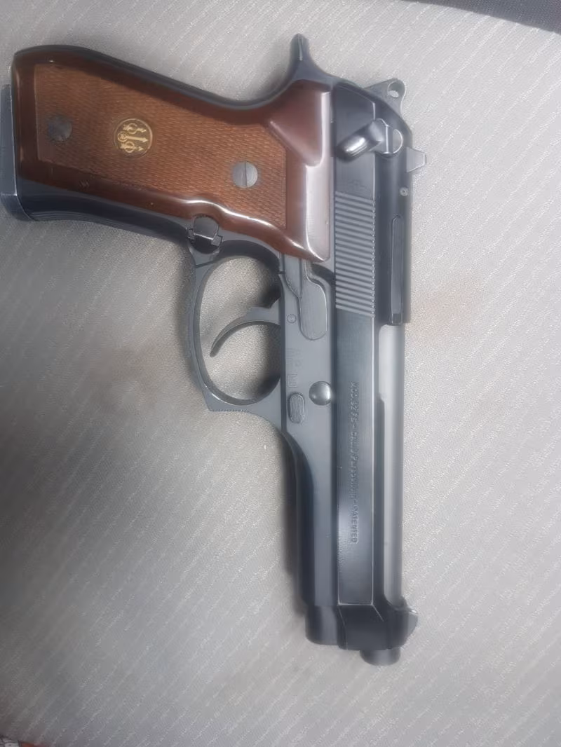 Açık beretta italyan