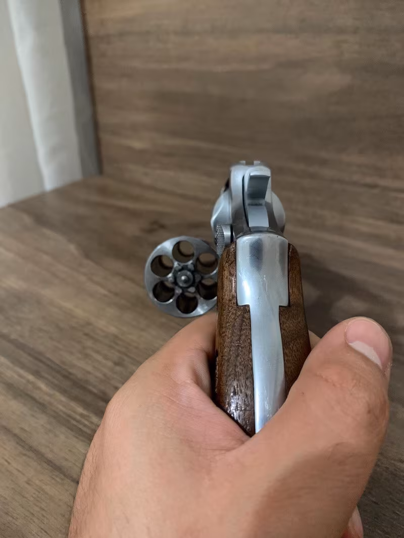 Yargı mensubundan Smith Wesson magnum 357