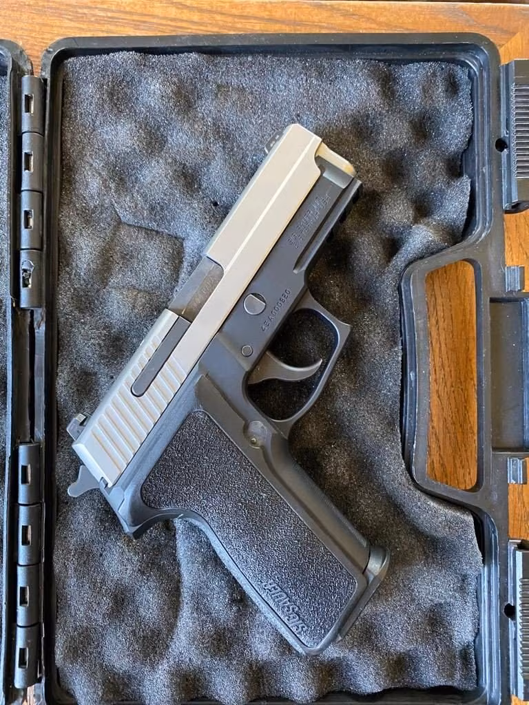 4.750 $ P229 Two Tone USA Sig Sauer