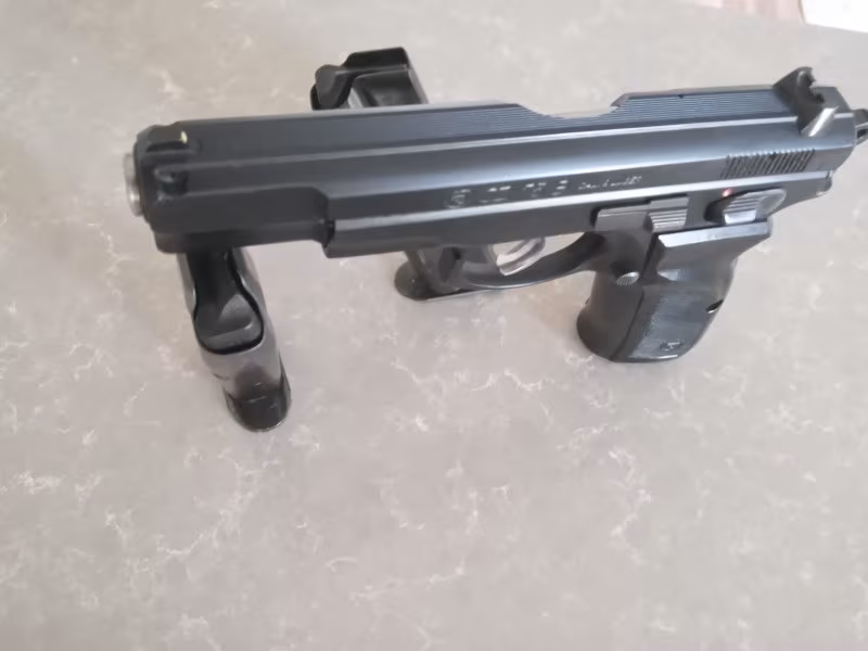 Temiz emekli polisten CZ 75 az kullanılmış