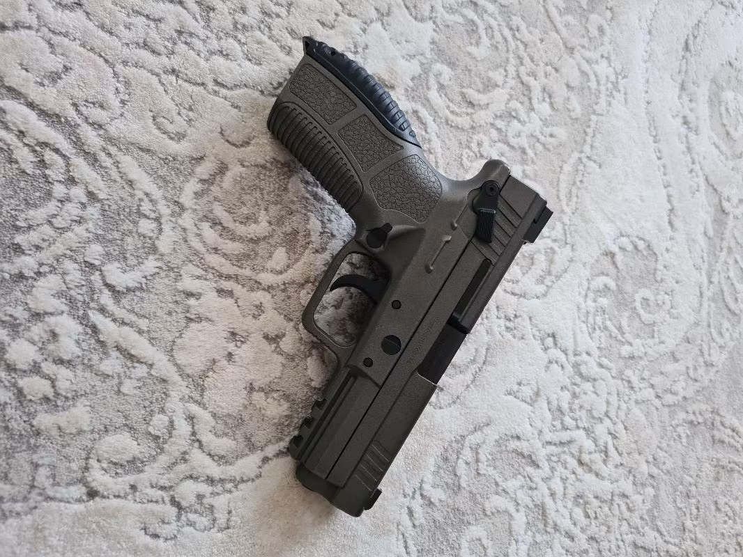 ASKERİ PERSONELDEN ZİGANA PX-9