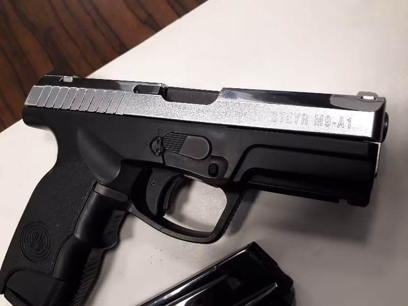 Silahçı Erhan dan Austrıa malı steyr M9-A1 modeli 15+1 9mm