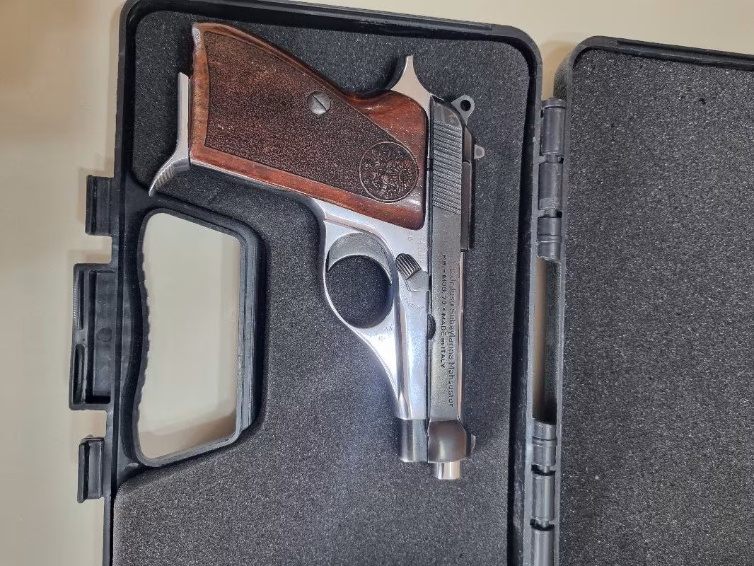 DÜĞMELİ BERETTA