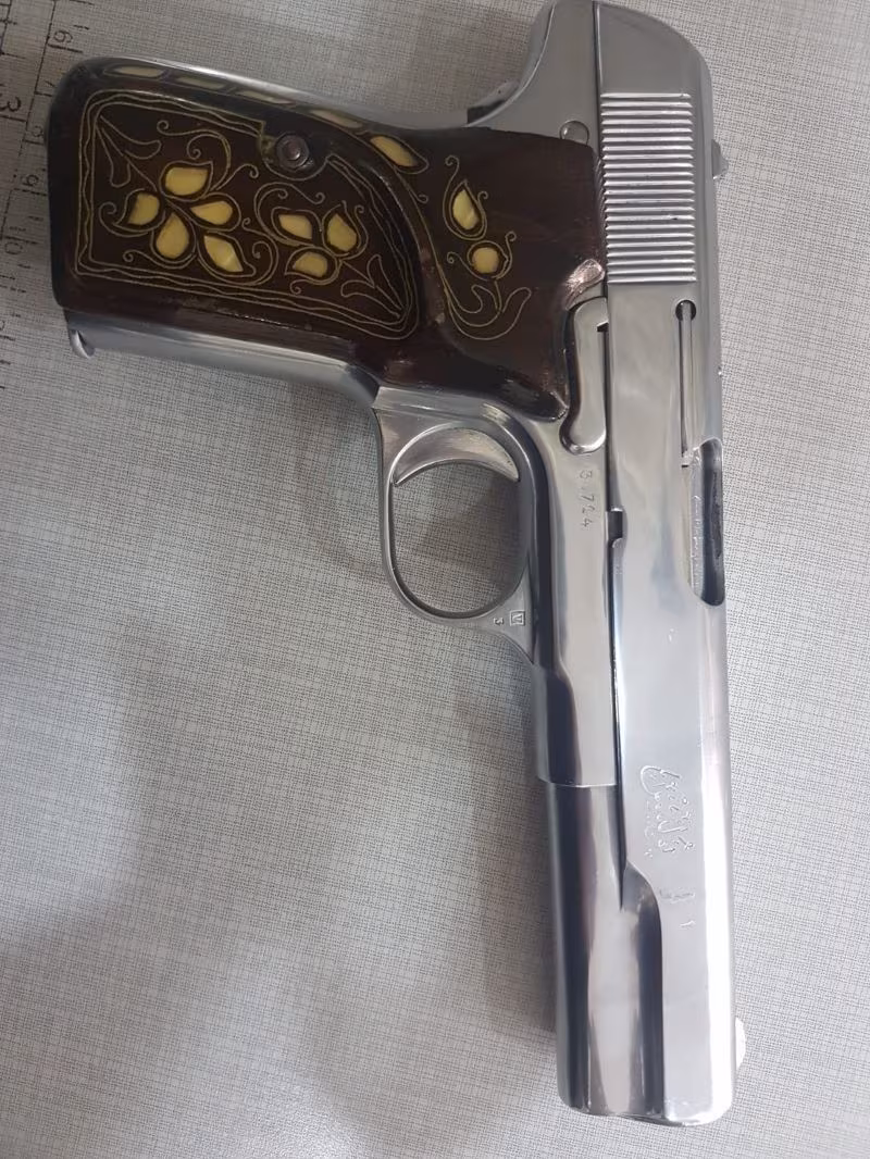 Temiz Krom Tuğralı Polis