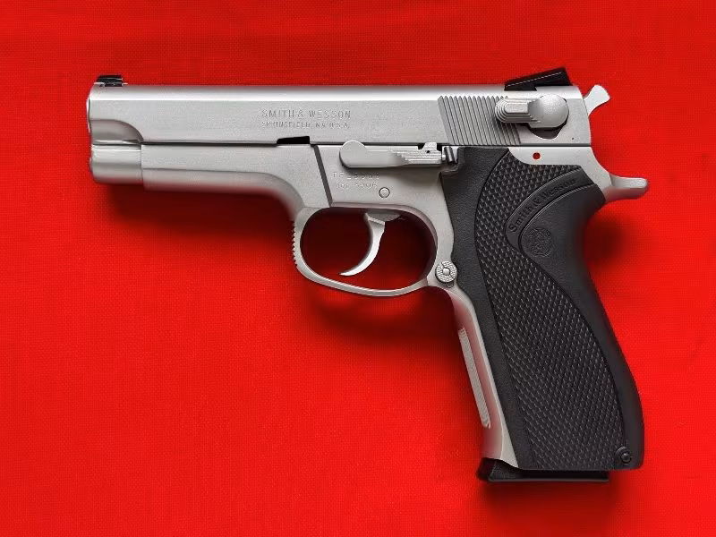 SMITH WESSON 5906