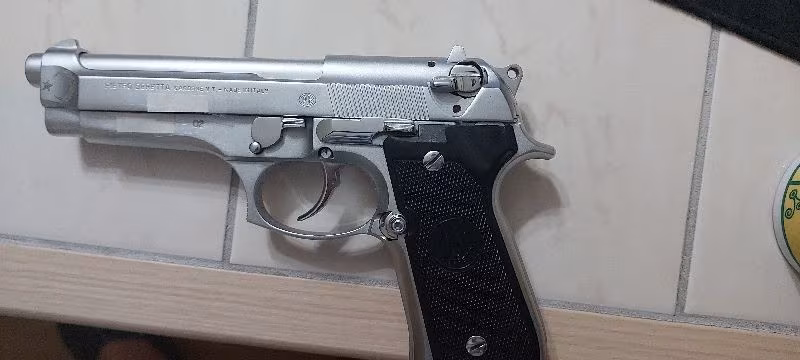 Beretta Fs 92 Mat Krom 15+1 (Temiz Kullanılmış)