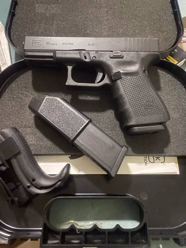 Sahibinden Temiz Glock 19 Gen4 9x19 mm tabanca