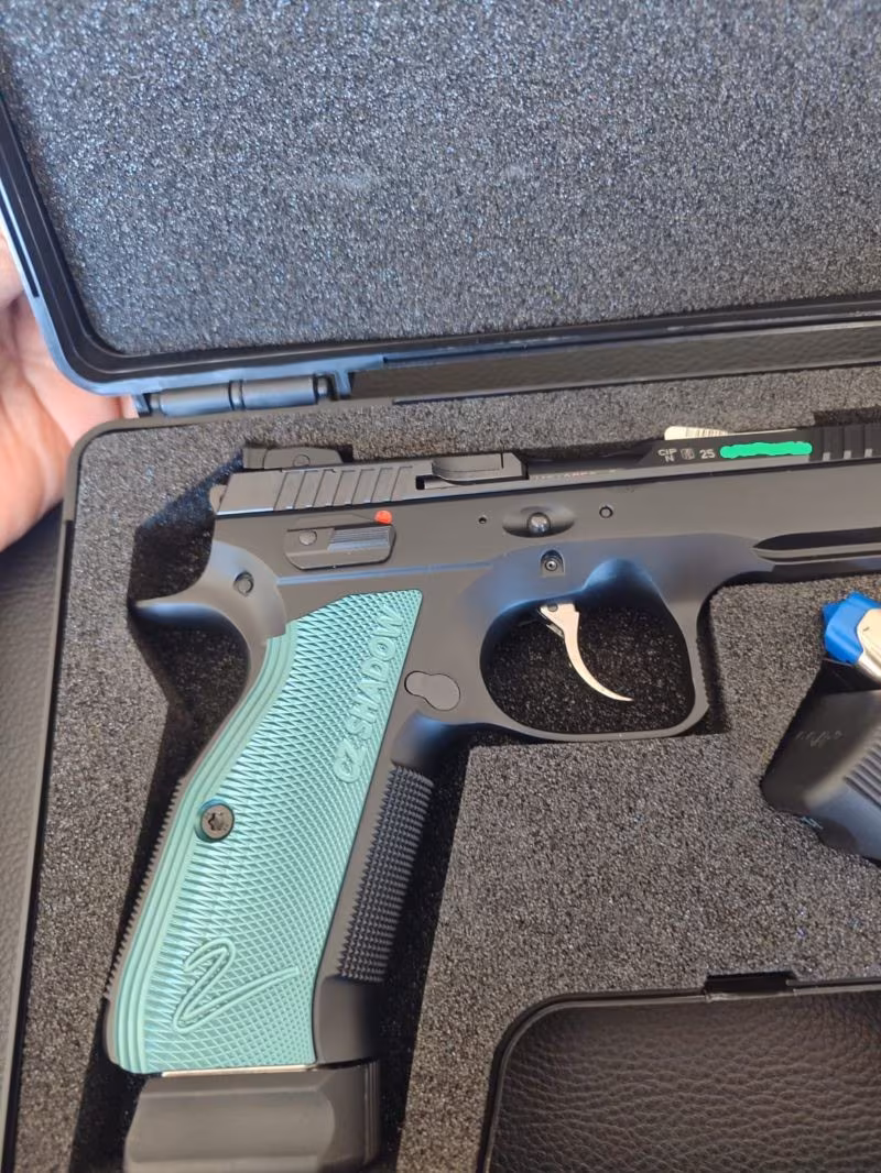 SIFIR KUTUSUNDA CZ SHADOW 2