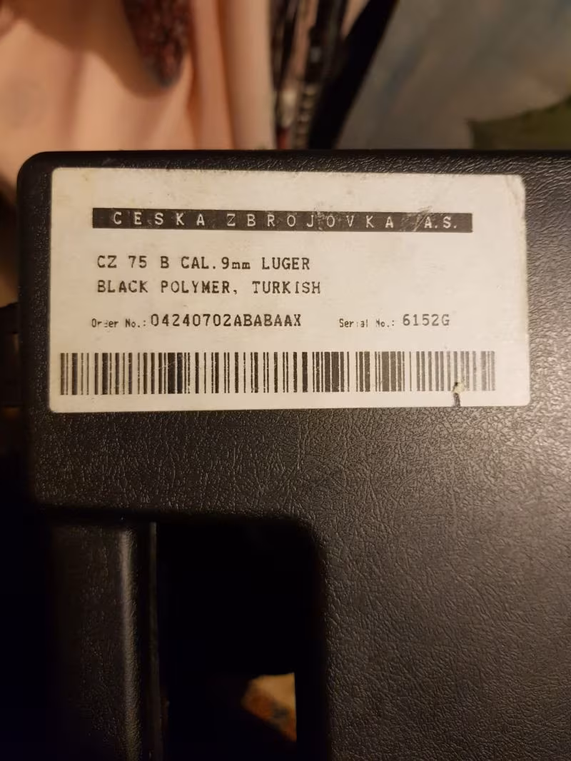 Emekli polis memurundan temiz Cz 75 B