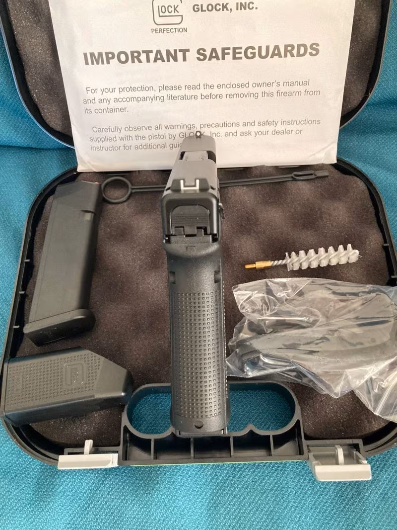 SIFIR GLOCK 45  İLK DEFA VESINIRLI SAYIDA GELEN 17+1 ŞARJÖR KAPASİTELİ ÖZEL TABANCA