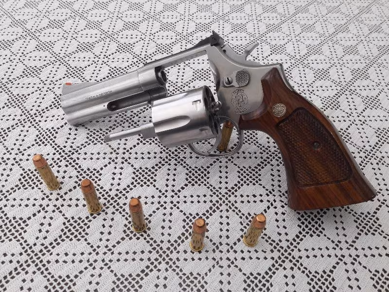 simith&wesson mod:686 - 4''