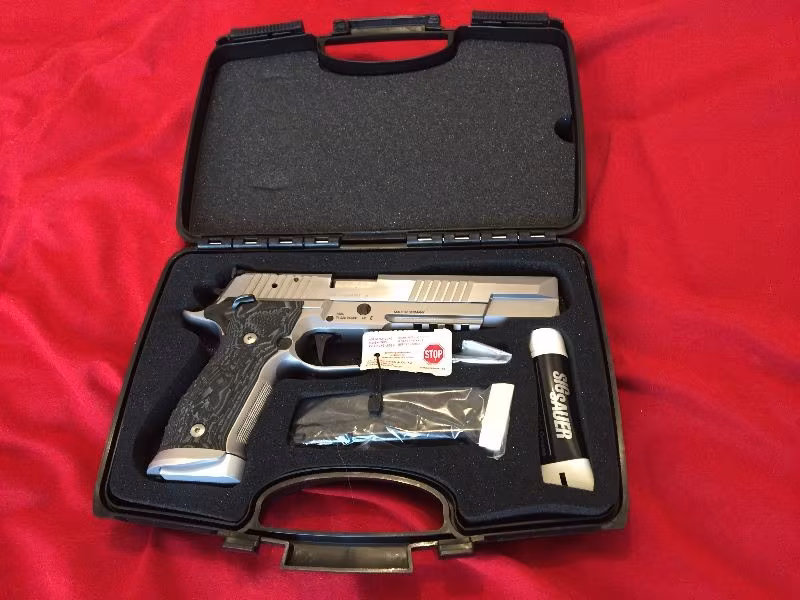 ALMAN MENŞELİ SIG SAUER X6 SUPERMATCH 9MM 19+1