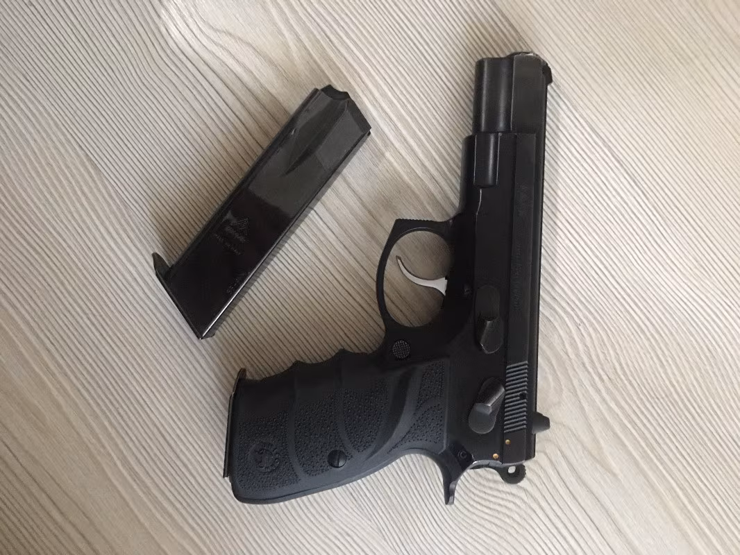 Canik l120
