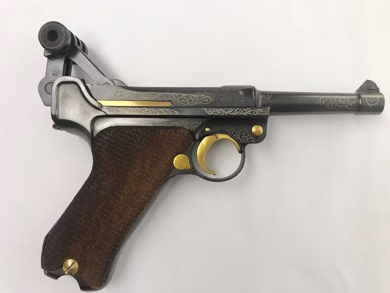 PARABELLUM  LUGER P08