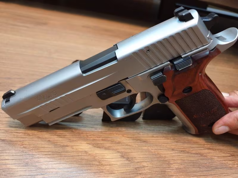 Sıfır atış yapılmamış Sig Sauer markasının en değerli ve orjinal serisidir