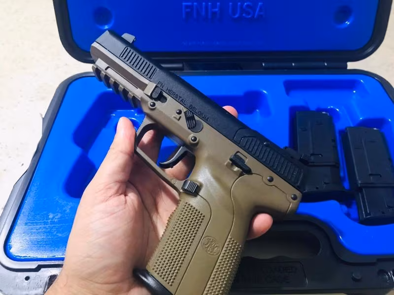 12.500 $ FN 5.7 Five Seven