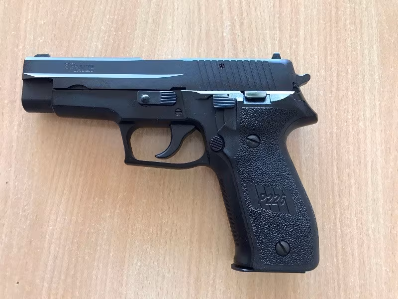 SigSauer P226