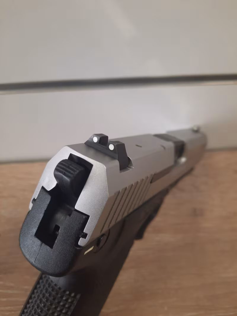 sıfır ayarında heckler&koch USP 9X19MM