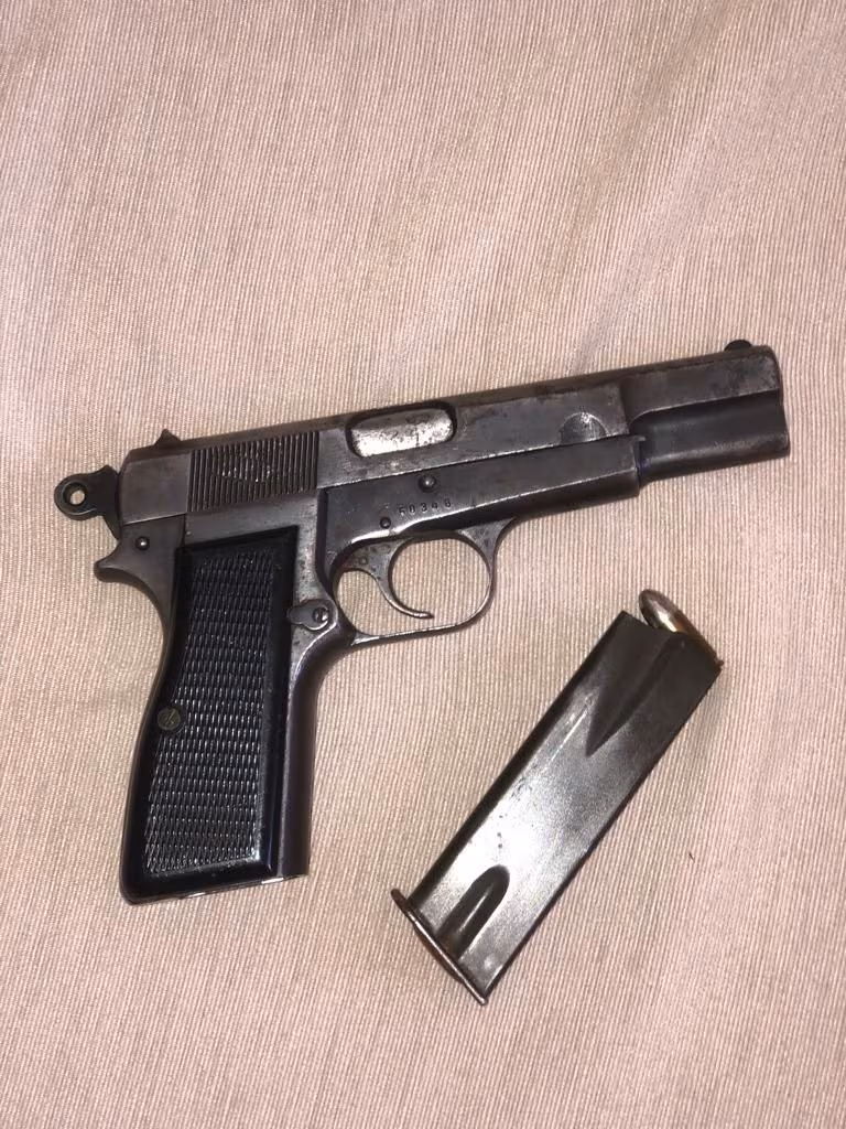 Emekli Polis Memuru ndan Balıklı Browning