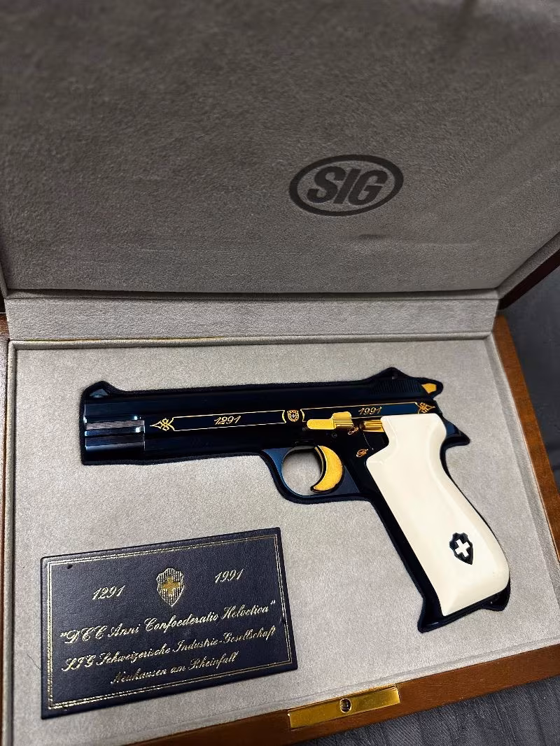 SİG BLUE HELVETİCA