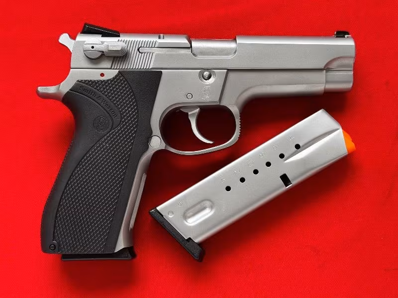 SMITH WESSON 5906