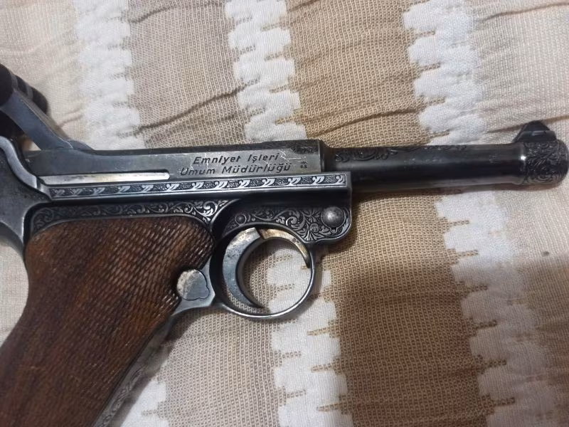 Parabellum Alman Tabancası