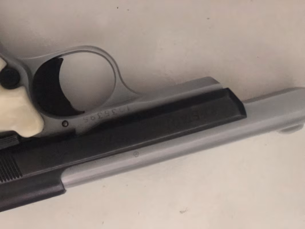 Kabze kısmı Sedef geri kalan kısmı krom kaplama memurdan